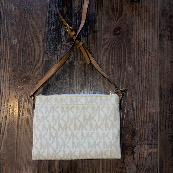 Michael Kors Crossbody Purse - Picture 3 of 4